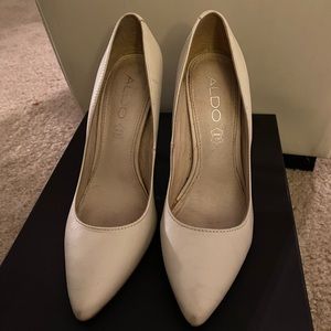 ALDO PUMPS